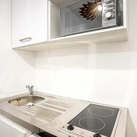 07 - Faubourg Bail Mobilite * Paris