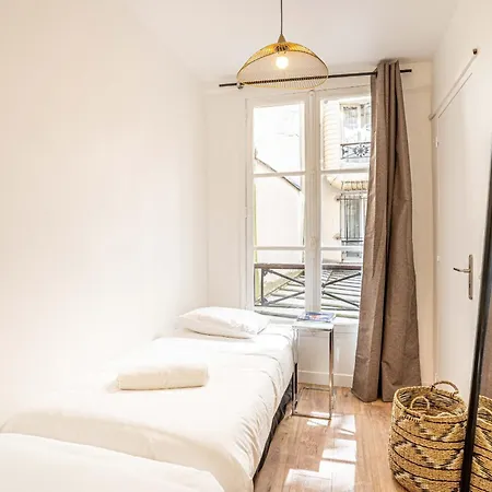 Apartment 07 - Faubourg Bail Mobilite Paris