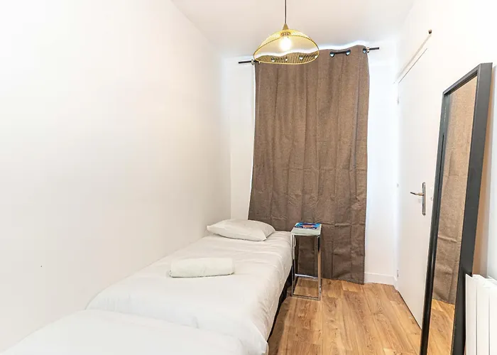 07 - Faubourg Bail Mobilite Apartman Párizs